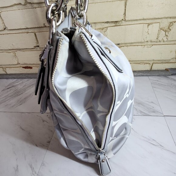 Euc Coach Kristin Y2k Signature C's Silver & Gray Shoulder Bag - Picture 5 of 13